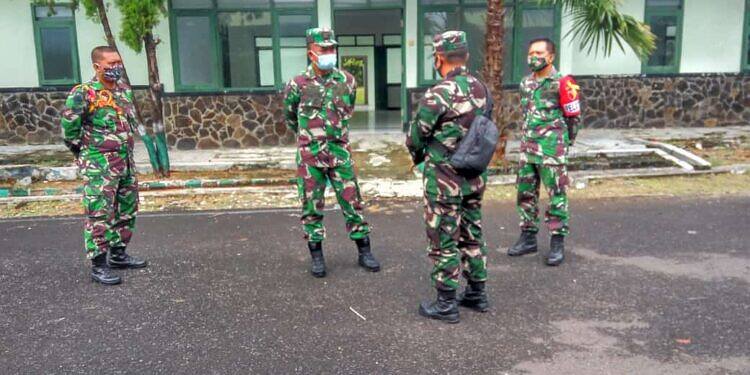 Kasdim 0812/Lamongan Tinjau Barak, Melonjaknya Covid-19