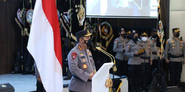 Lantik AS SDM, Kapolda Aceh dan Kadiv TIK, Kapolri: Dukung dan Tuntaskan Program Pemerintah Tangani Covid-19 