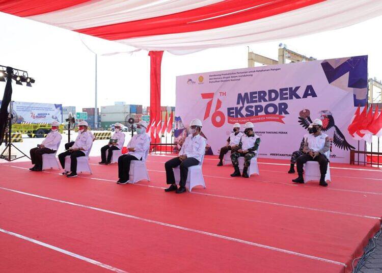 Bersama Presiden RI, Forkopimda Jatim Melaksanakan Video Virtual Ceremonial Pelepasan Ekspor Komoditas Pertanian “Merdeka Ekspor” Tahun 2021