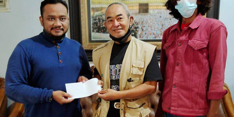 Komunitas Jurnalis Jawa Timur (KJJT) Peringati HUT Ke 1 Dengan Berbagi Kepada Masyarakat