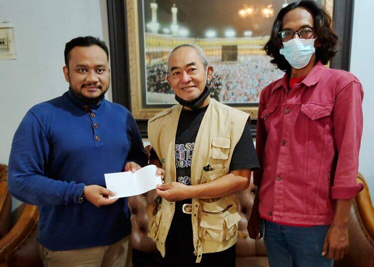 Komunitas Jurnalis Jawa Timur (KJJT) Peringati HUT Ke 1 Dengan Berbagi Kepada Masyarakat