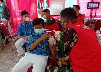 Pondok Pesantren Muhammadiyah Karangasem Paciran Mendapat Giliran Vaksin Oleh Kodim Lamongan