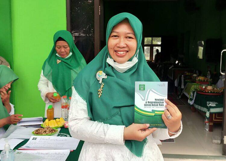 Giat Bersama Fatayat dan Muslimat NU Kecamatan Sukodadi Dalam Rangka HSN 2021 Adakan Lomba Tumpeng dan Launching Buku Antologi