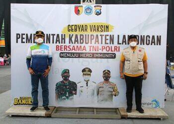 Lamongan Capai 73,38% Vaksinasi Dosis 1, Bupati Sampaikan Saat Gebyar Vaksin Bersama TNI dan Polri