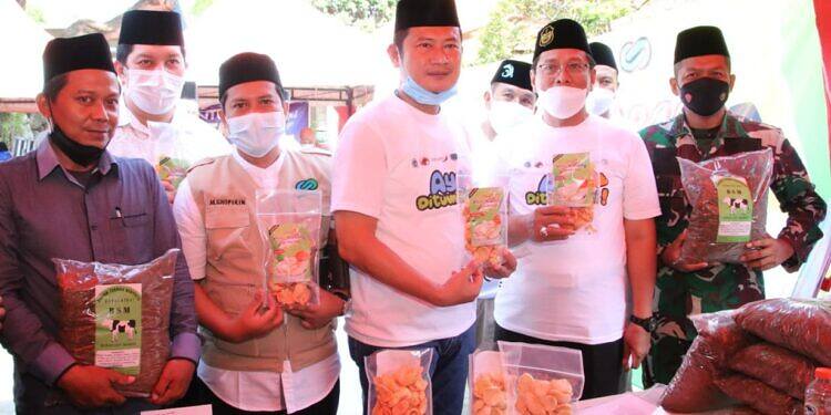 Dengan Adanya OPOP Diharapkan Mampu Mencetak Santripreneur, Pesantrenpreneur, Sosiopreneur Terang Bupati YES dalam Rangkaian HSN 2021