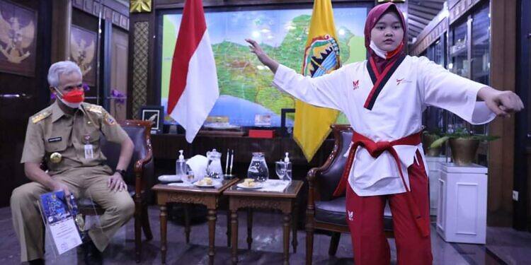 Sekar Bikin Ganjar Pranowo Bergidik di Ruang Kerjanya