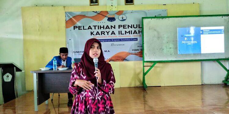 PR PMII Justitia Law Billfath Adakan Pelatihan Penulisan Karya Ilmiah