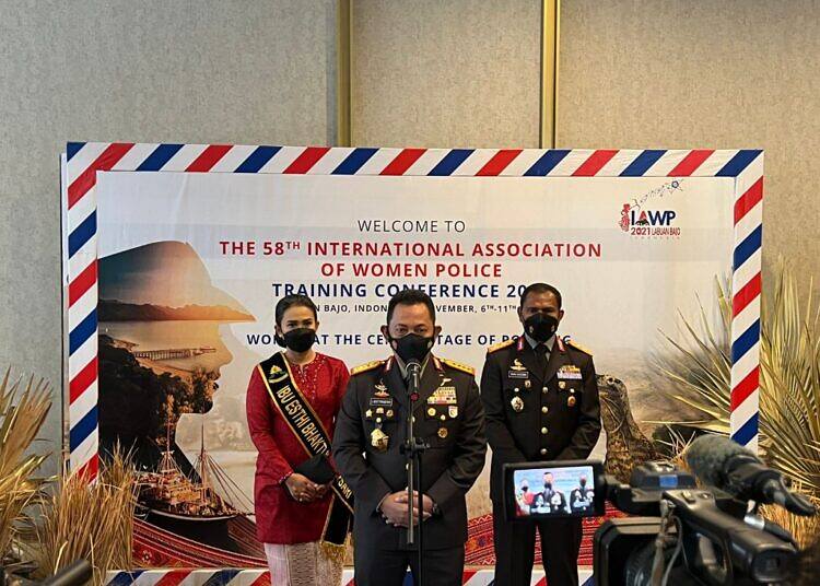 The 58th International Association of Women Police, di NTT dibuka Langsung Oleh Kapolri.