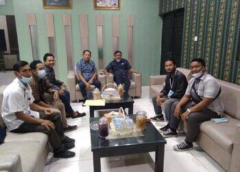 Pemuda Desa Gempolpading Audiensi dengan Ketua DPRD Lamongan Terkait Ujian Seleksi Perangkat Desa