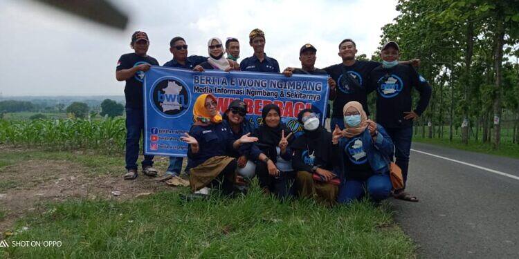 Komunitas Facebook Beritae Wong Ngimbang (BWN) Kembali Lakukan Aksi Sosial Bagi-Bagi Sembako dan Santunan Anak Yatim