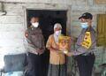 Polri Peduli, Polsek Sukodadi Sambangi dan Berikan Bantuan Sembako Kepada Warga Yang Hidup Sebatang Kara