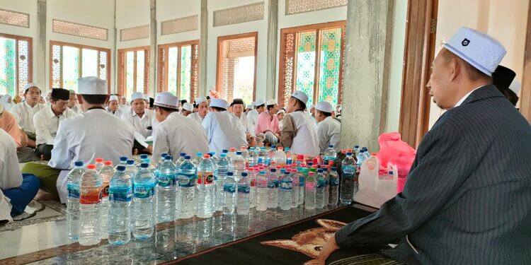 Suwuk dan Istighosah Akbar dalam Rangka Peningkatan Ketaqwaan dan Spiritual