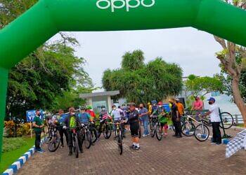 Dandim 0812 Lamongan Dampingi Kasdam V/Brawijaya Gowes di Paciran Kabupaten Lamongan
