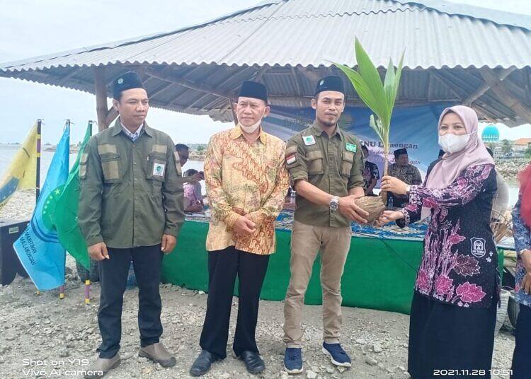 BKNU Lamongan Peduli Kondisi Pesisir, Inisiasi Dialog Kemaritiman Sekaligus Peringati Hari Tanam Pohon Nasional 2021