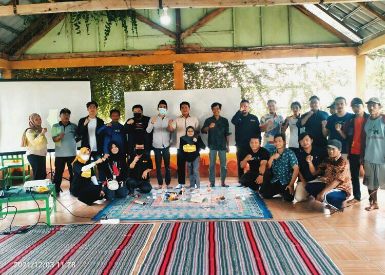 Milenial Wajib Melek Politik Uang, SKPP dan Karangtaruna Desa Besur, Bersama Bawaslu Kabupaten Lamongan Inisiasi Seminar