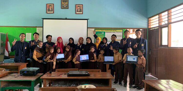 Tim Pengabdian Masyarakat Universitas Trunojoyo Madura Laksanakan Pelatihan Komputer untuk Anak SD