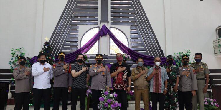 Kapolres Gresik Tinjau Kesiapan Gereja Jelang Natal