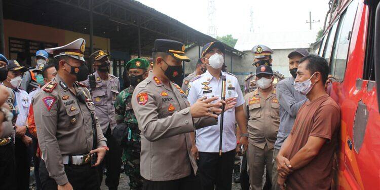 Jelang Libur Natal dan Tahun Baru, Kapolres Probolinggo Tinjau Terminal dan Stasiun hingga Pos Pantau.