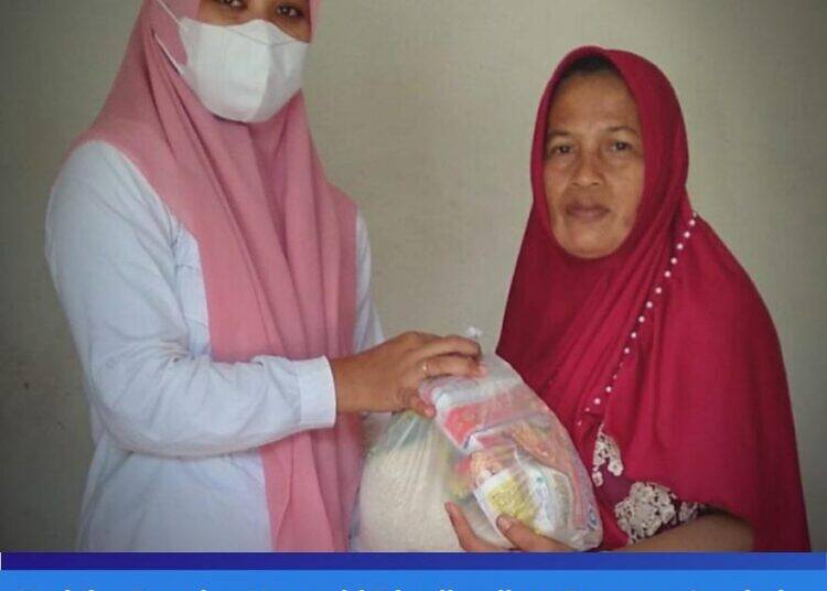 Puncak Peringatan Hari Ibu Ke-93 Tahun 2021, Kades Kesambi, Pucuk Lakukan Bakti Sosial