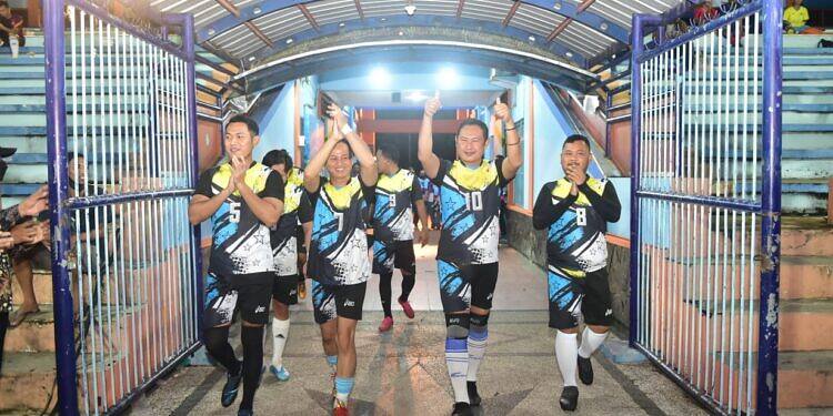 Sepakbola Jadi Ajang Silaturrahmi 4 Kepala Daerah