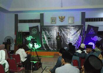 Slamet Niko Stand Up Komedian Terkenal Hadir dalam Pelantikan PAC IPNU IPPNU Sekaran 2021-2022