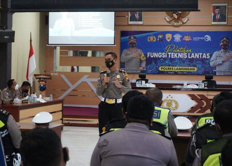 Satlantas Polres Lamongan : Tekhnologi Lalu Lintas, E-Turjawali Lantas dan Aplikasi Panic Button yang Terintegrasi