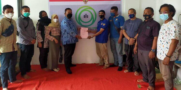 Verifikasi Organisasi Komunitas Jurnalis Lamongan (KJL) Oleh Bakesbangpol 