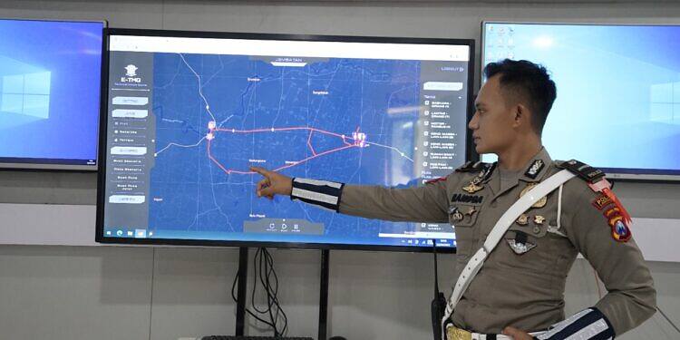 Polres Lamongan Gelar Simulasi Rekayasa Pengalihan Arus Lalu Lintas Jelang Mudik Lebaran 2022