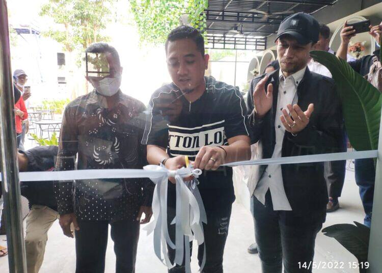 Grand Opening Onnea, Cafe Kekinian yang Kreatif, Positif dan Inovatif