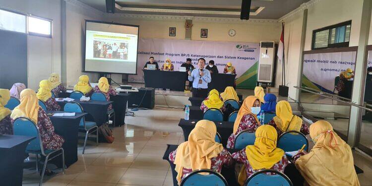 Sosialisasi BPJS Ketenagakerjaan kepada Pengurus IBI Kabupaten Lamongan