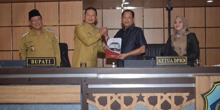 Pemkab dan DPRD Lamongan Saling Beri Dukungan Usulan Raperda 