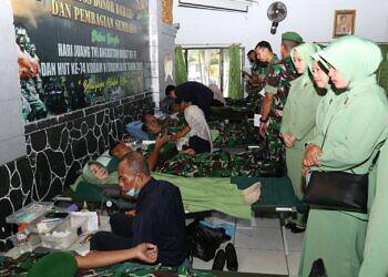 Peringati HJK TNI AD ke-77 dan HUT Kodam V/Brawijaya ke-74 , Kodim 0812/Lamongan Gelar Baksos Donor Darah