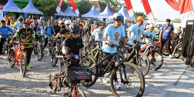 Kerjasama dengan B2W, Lamongan Kampanyekan Bersepeda ke Sekolah.