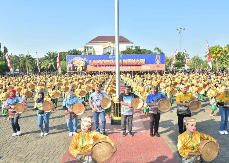 Lamongan Menari Gelar 1.569 Penari Boran, Berhasil Pecahkan Rekor Muri.