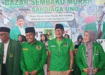 Cak Rian Hadiri Pasar Sembako Murah Sandiaga Uno di Paciran.