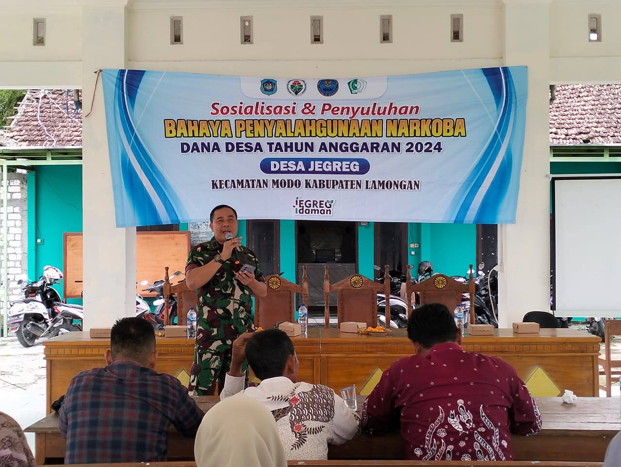 Tekankan Bahaya Judi Online dan Narkoba, Ini Pesan Danramil 0812/12 Modo Kepada Pemuda di Wilayah