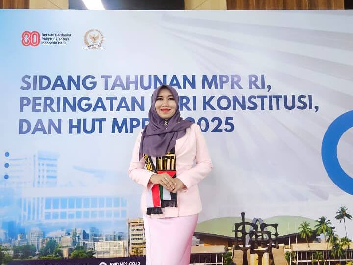 Hari Dokter Nasional 2025, Dr. Lia Istifhama: Dokter Adalah Teladan CANTIK – Cerdas, Inovatif, dan Kreatif
