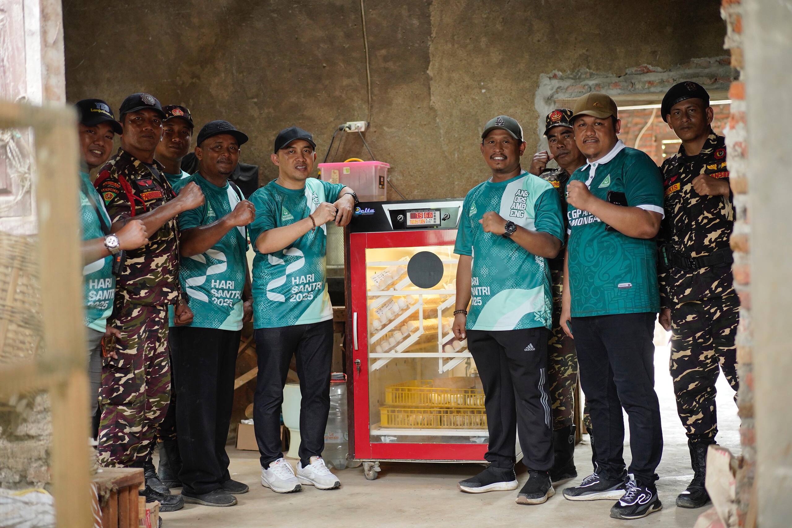 Gus Sekjen GP Ansor Hadiri Kegiatan Inovatif PAC Sambeng: Dari Jalan Sehat hingga Peternakan Ayam