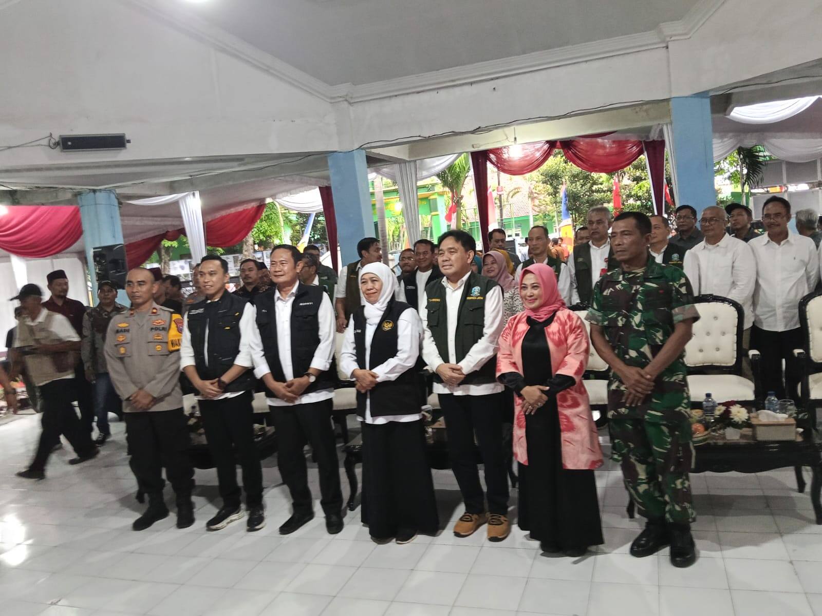 Kasdim 0812 dan Bupati Lamongan Dampingi Gubernur Jatim Resmikan Jalan Miru–Jugo