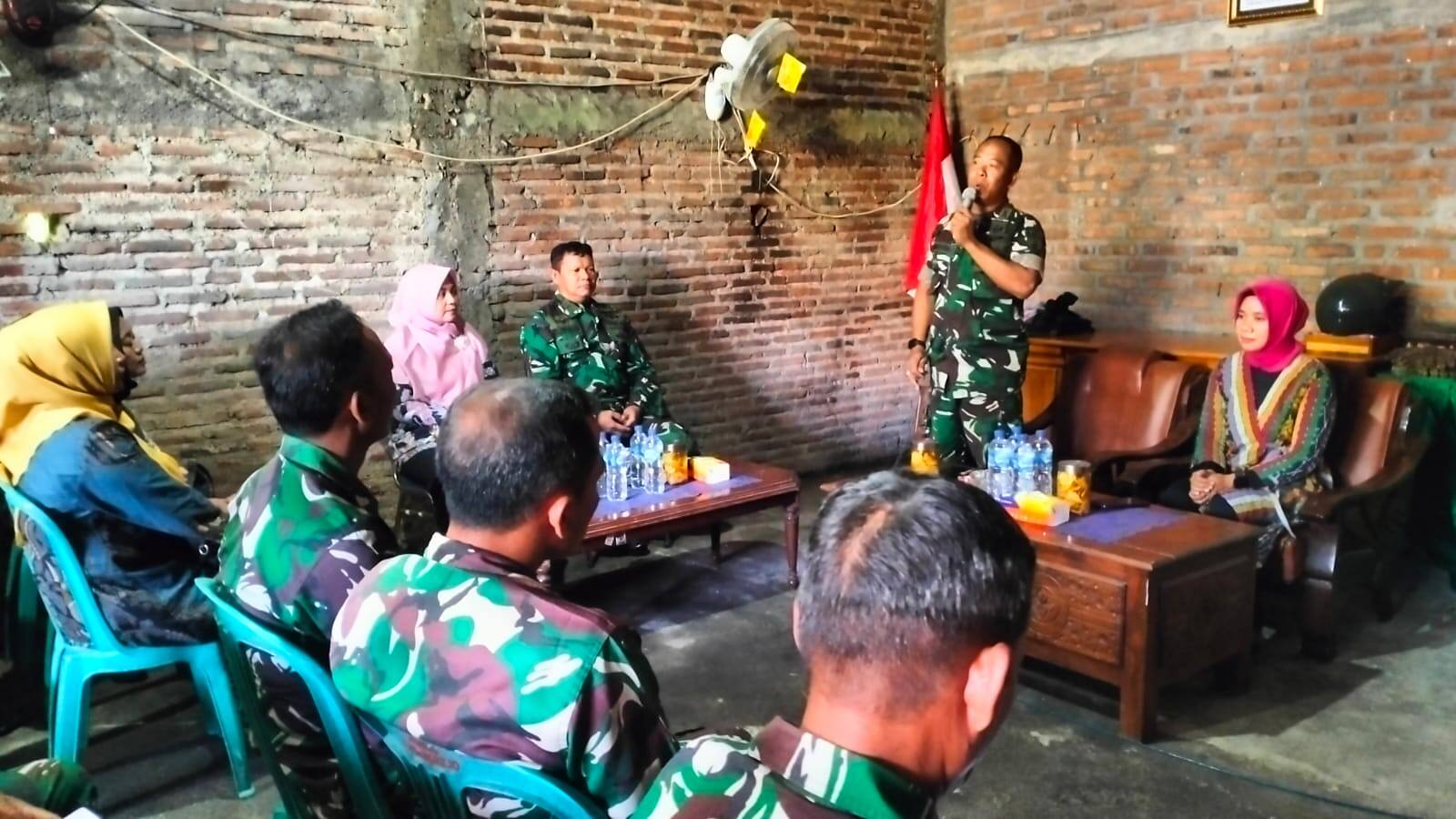 Koramil 0812/06 Ngimbang Lepas Pelda (Purn) Suyanto Memasuki Masa Purna Tugas dengan Nuansa Haru dan Kekeluargaan