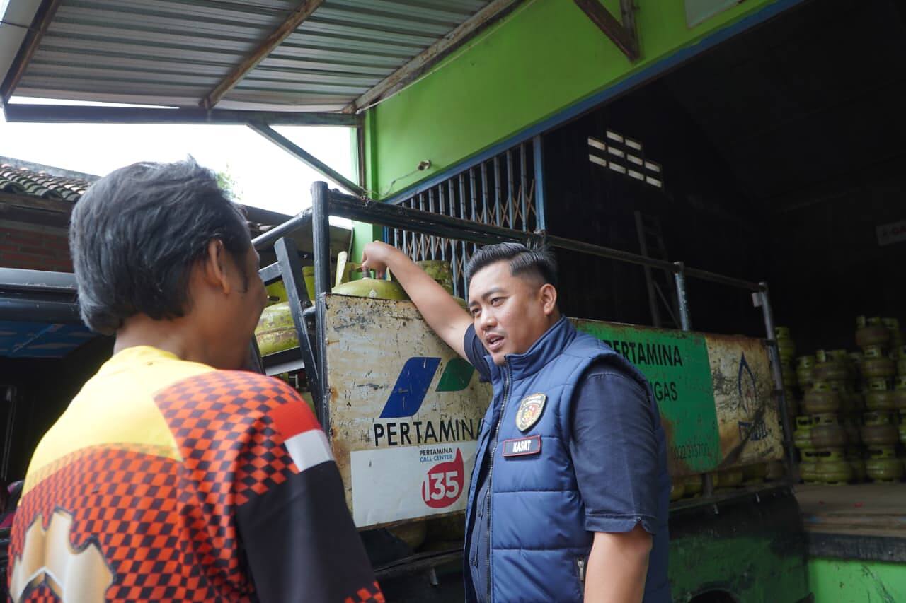Satreskrim Polres Lamongan dan Diskoperindag Sidak LPG 3 Kg dan BBM Bersubsidi di Bulan Ramadhan, Stok Dipastikan Aman