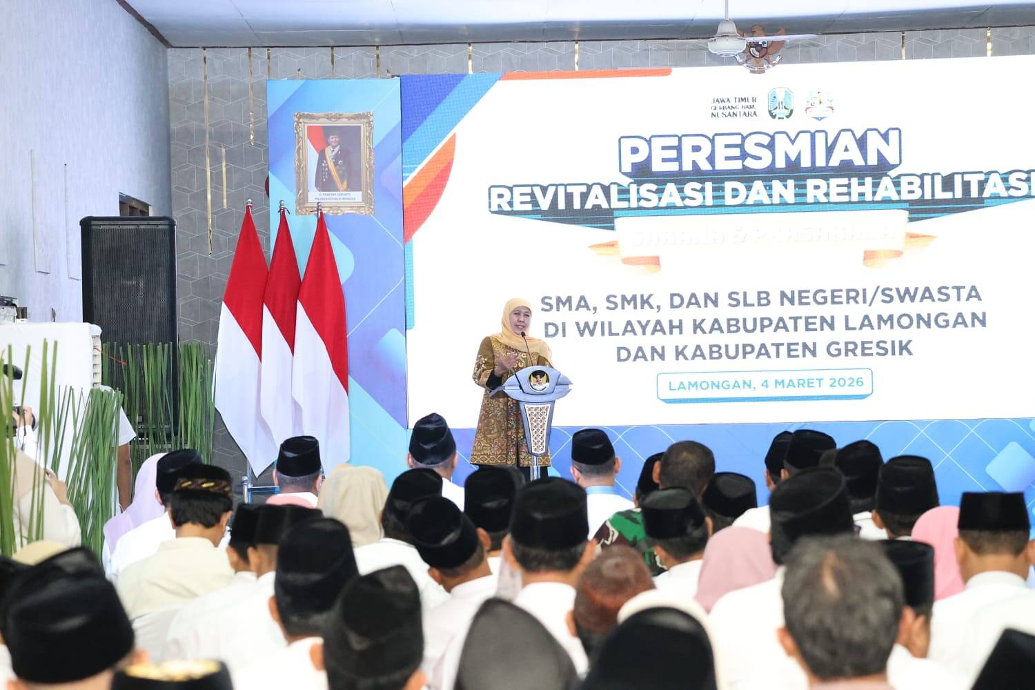 Forkopimda Lamongan Dampingi Gubernur Jatim Resmikan Sarpras Pendidikan dan Salurkan Bansos