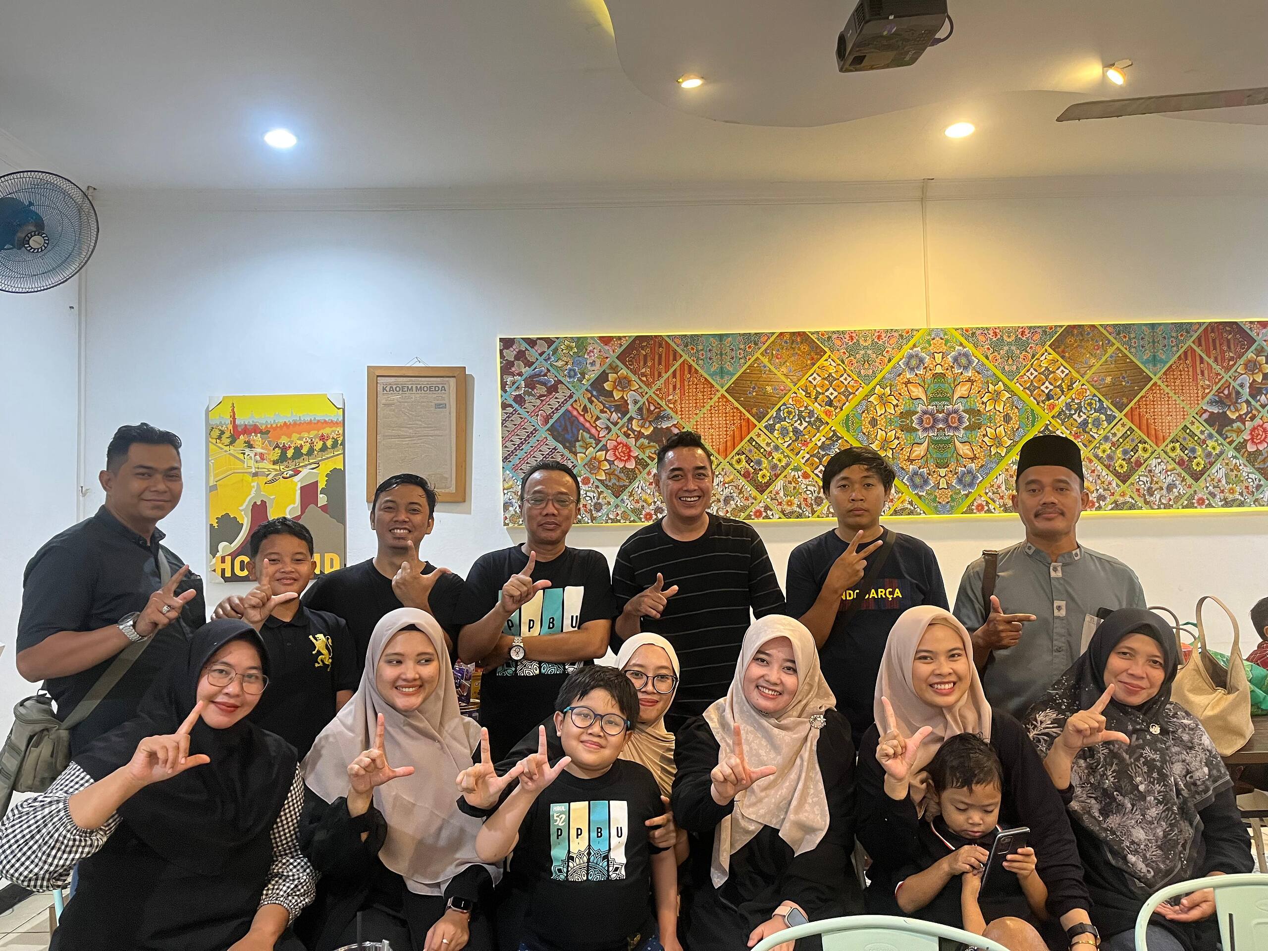 Pererat Silaturahmi di Bulan Ramadan, Keluarga Besar Poli Paru RSUD Dr. Soegiri Lamongan Gelar Buka Bersama