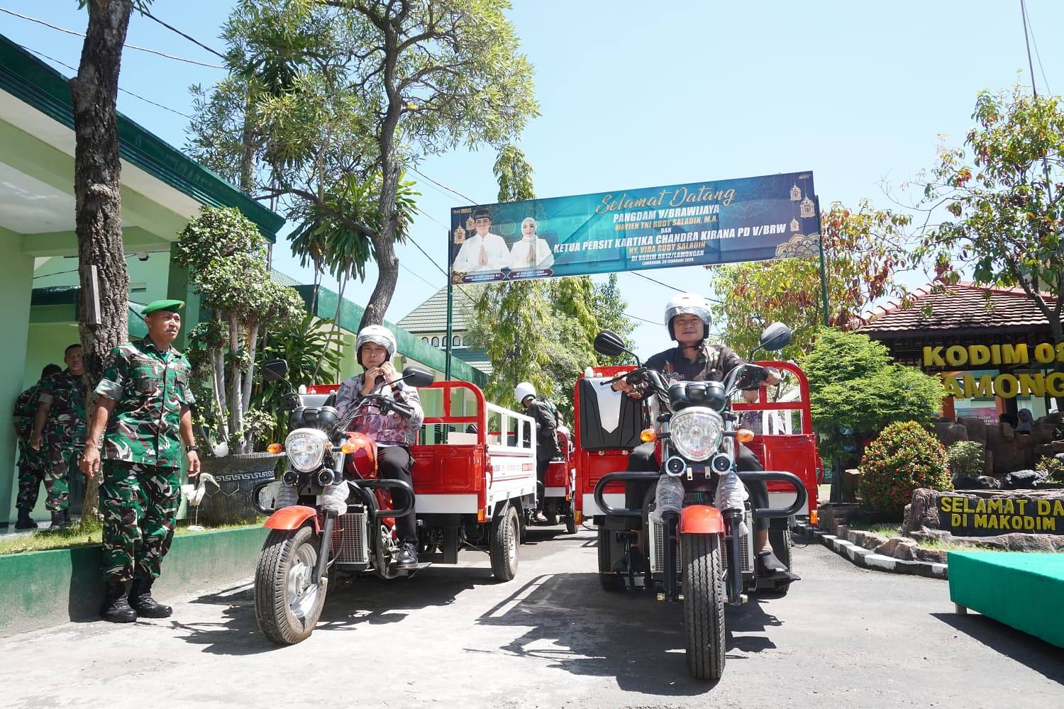 Sinergi Kodim 0812/Lamongan dan Pemkab Salurkan Kendaraan Roda Tiga KDKMP untuk Dukung Ekonomi Desa