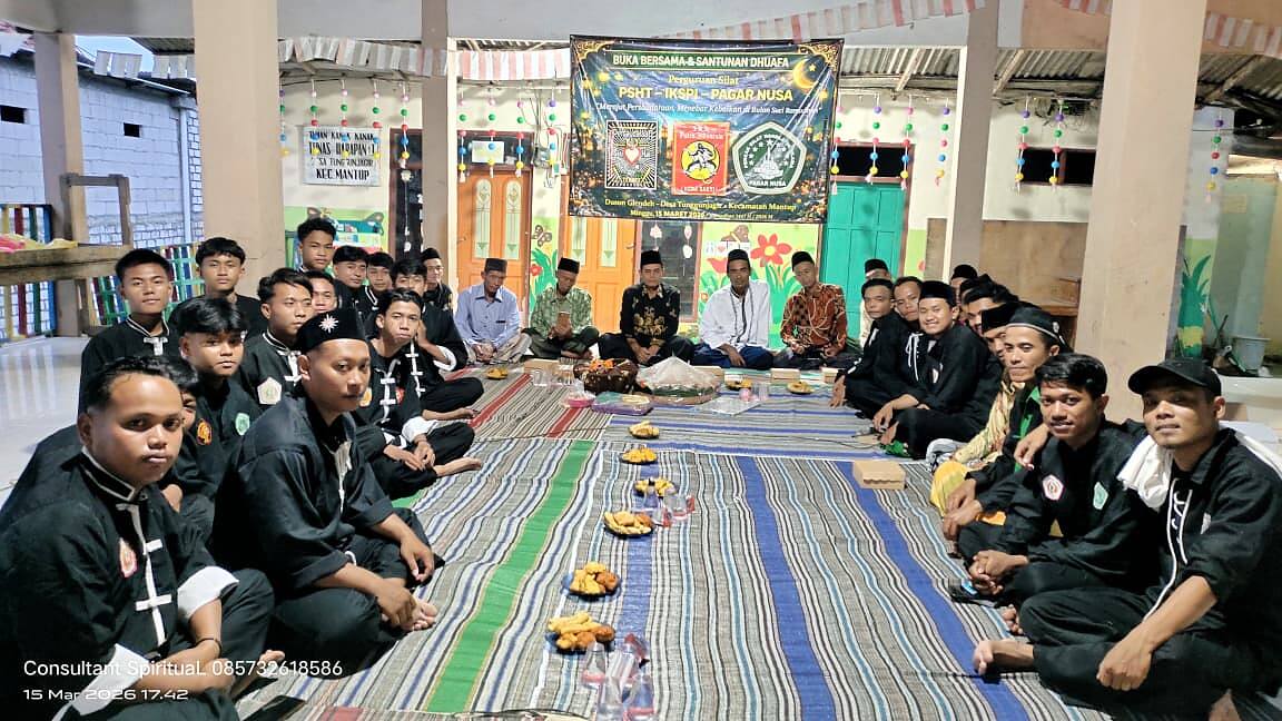 Ramadan Penuh Kebersamaan, Tiga Perguruan Silat Gelar Buka Bersama dan Santunan di Dusun Glendeh.