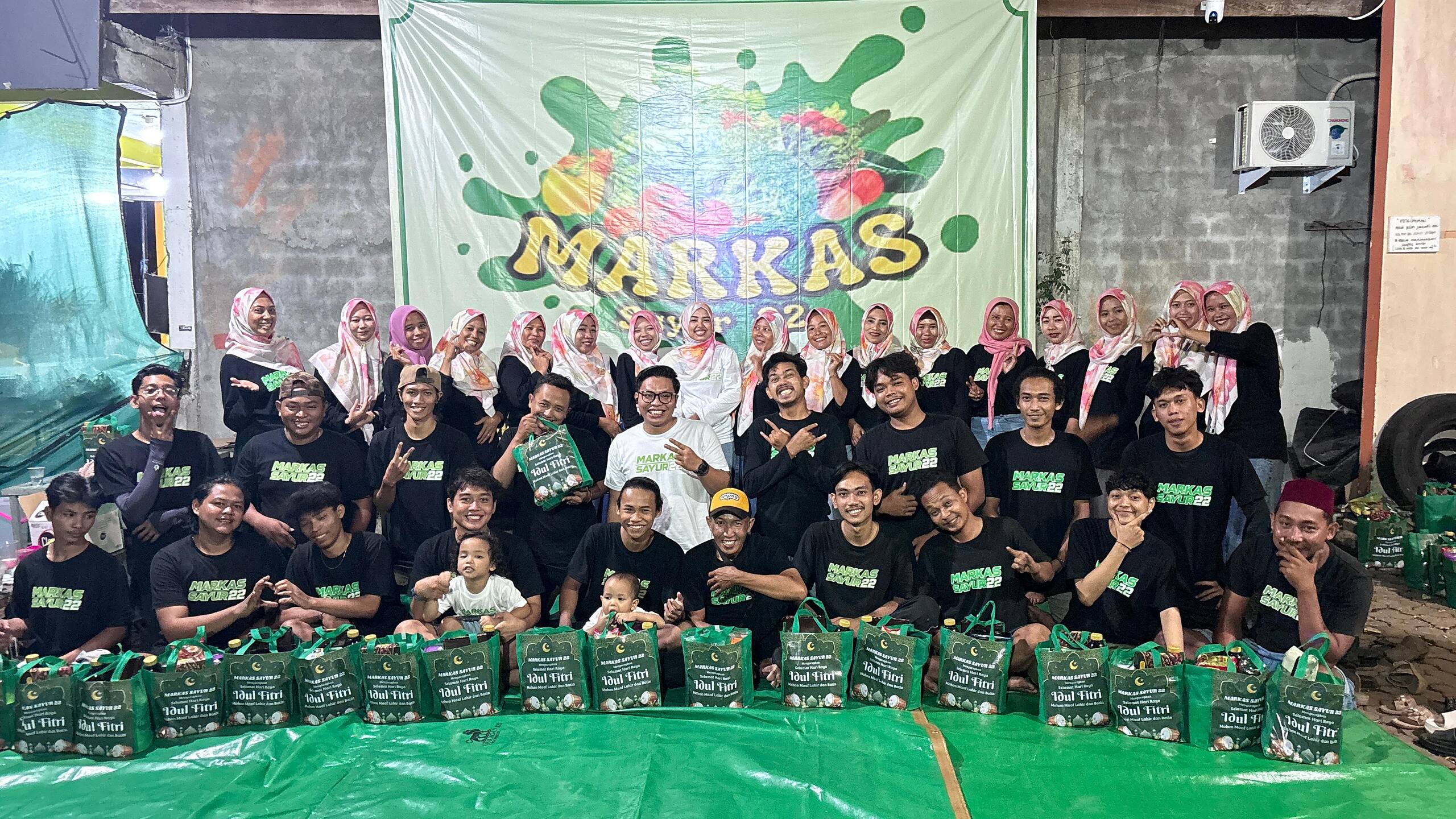 Ramadhan Penuh Berkah, Markas Sayur 22 Bagikan 1.000 Paket Takjil Gratis di Jalur Dukun–Lasem