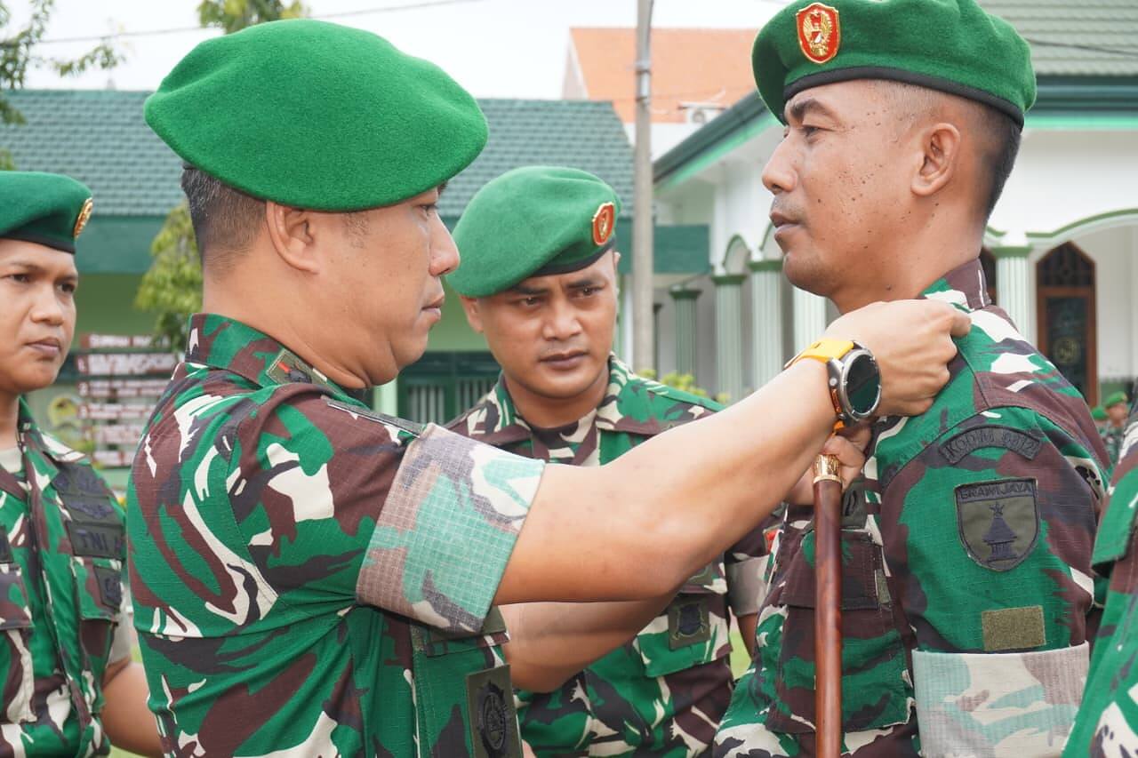 Dandim 0812/Lamongan Pimpin Upacara Korp Raport Kenaikan Pangkat Prajurit Periode 1 April 2026