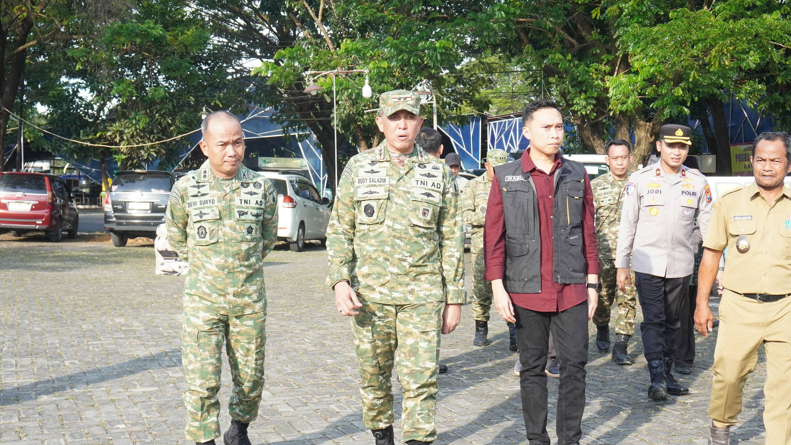 Dandim 0812/Lamongan Bersama Pangdam V/Brawijaya Pantau Kesiapan Koperasi Merah Putih