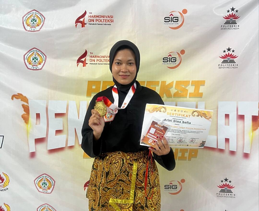UKM Pagar Nusa USG Sabet Medali Emas Perdana di Polteksi Pencak Silat Championship 2026