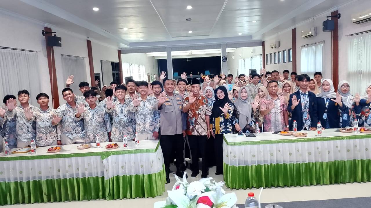Cegah Narkoba dan Kekerasan, SMADA Lamongan Gelar Penyuluhan Khusus Siswa